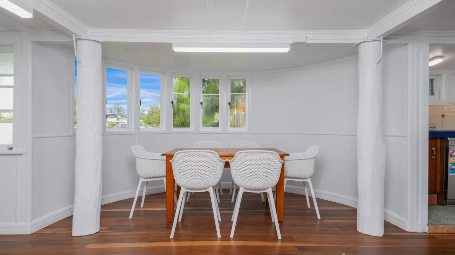 Holiday home The Castaway Villa Emu Park Australia